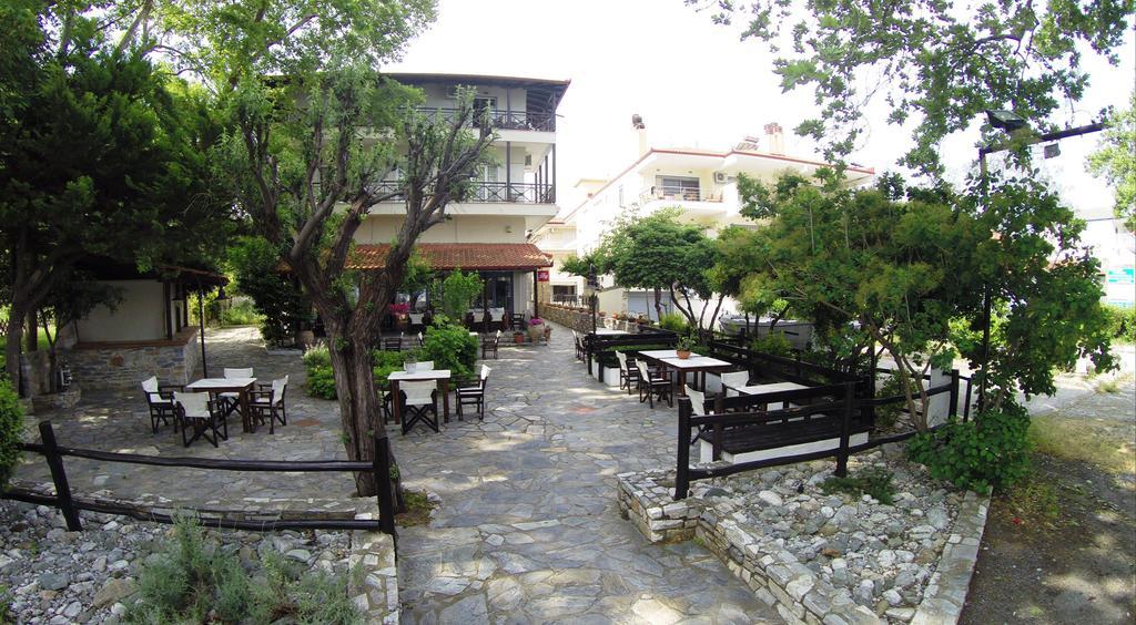 Hotel Morfeas Платамонас Экстерьер фото